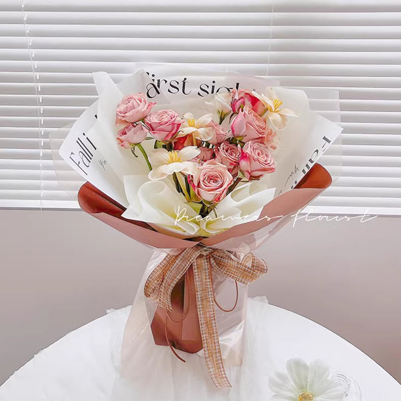MYHC-53 Carta da regalo con fiori in plastica con decorazione inglese unilaterale Amore a prima vista