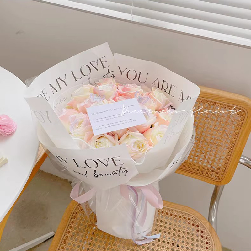 MYHC-53 Carta da regalo con fiori in plastica con decorazione inglese unilaterale Amore a prima vista