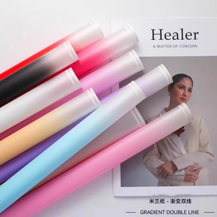 MYHC-54 Pellicola per imballaggio di fiori in plastica a colori sfumati con doppia linea bianca su un lato
