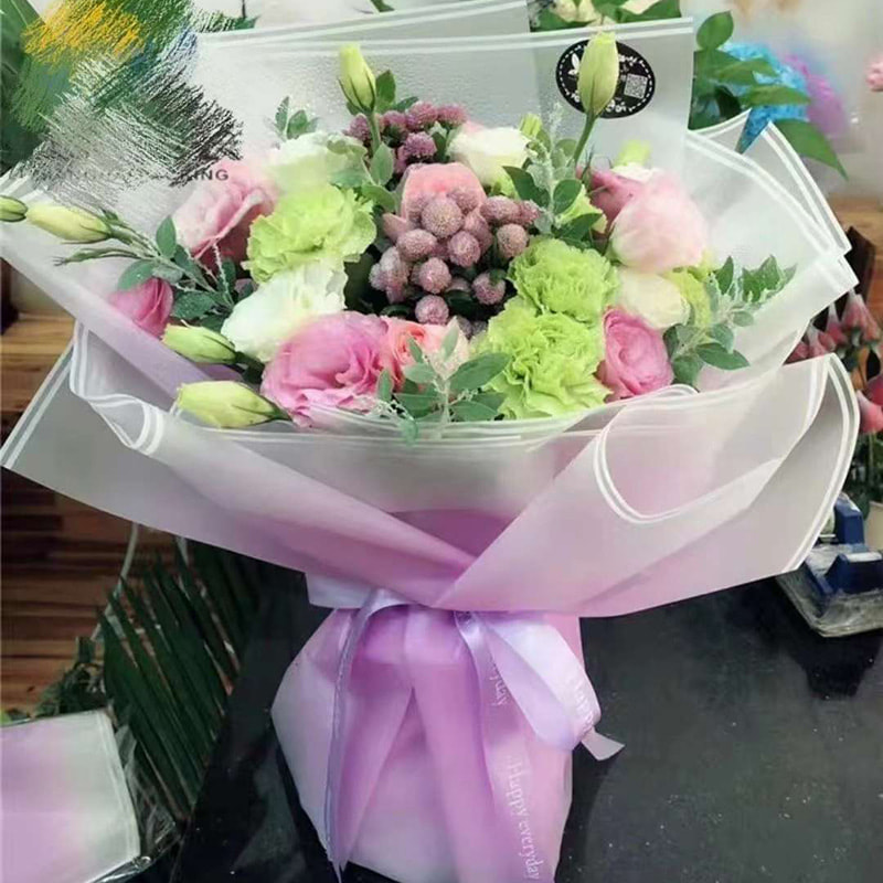 MYHC-54 Pellicola per imballaggio di fiori in plastica a colori sfumati con doppia linea bianca su un lato