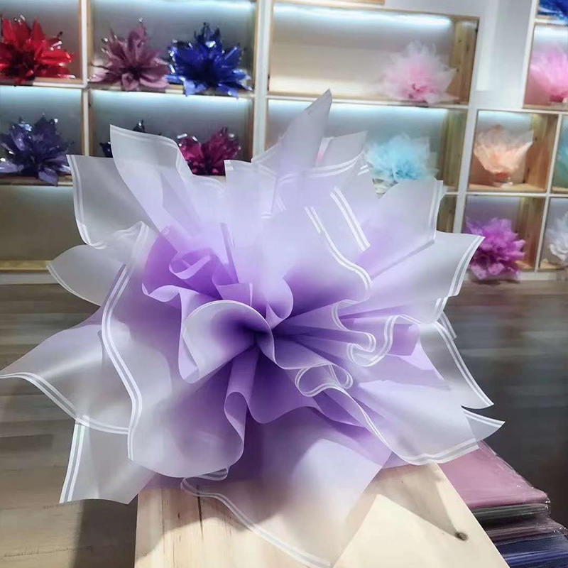 MYHC-54 Pellicola per imballaggio di fiori in plastica a colori sfumati con doppia linea bianca su un lato