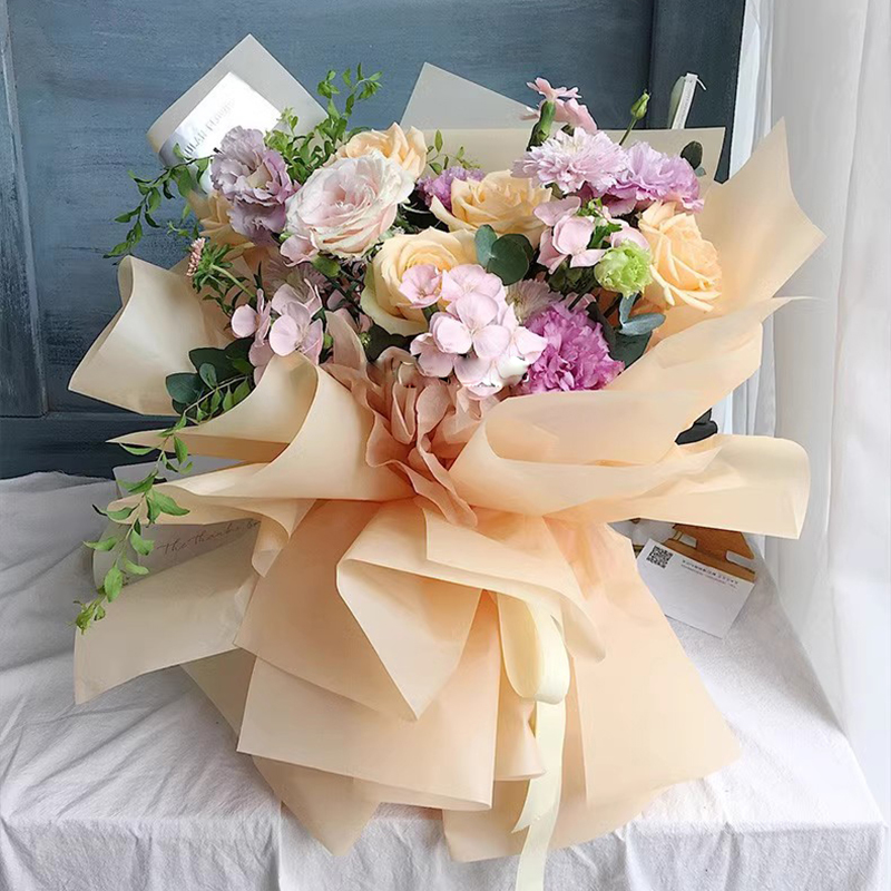 Carta da regalo per fiori traslucidi in tinta unita opaca