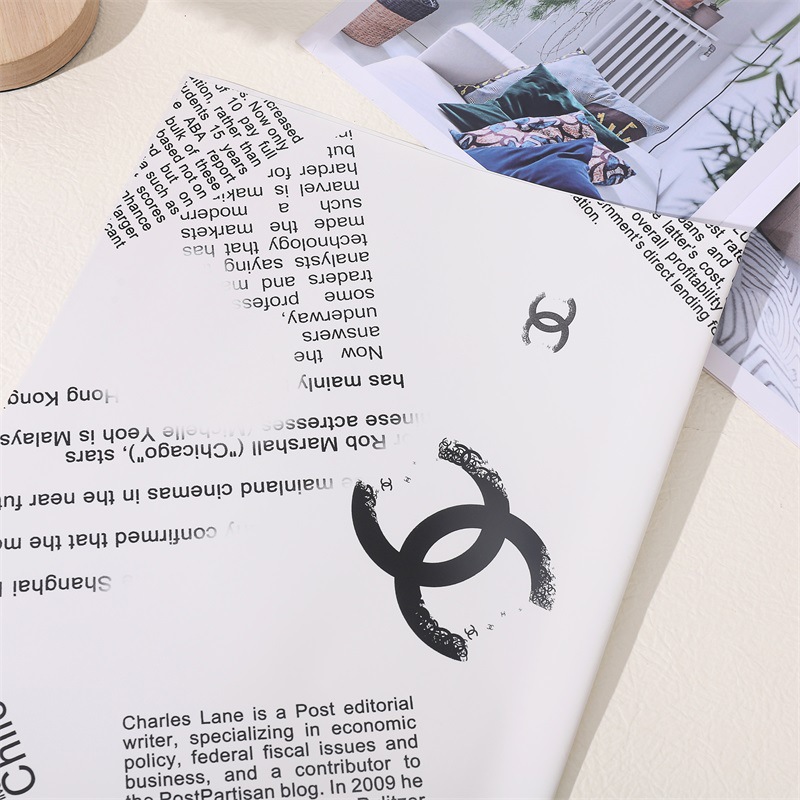Carta da regalo marca Chanel