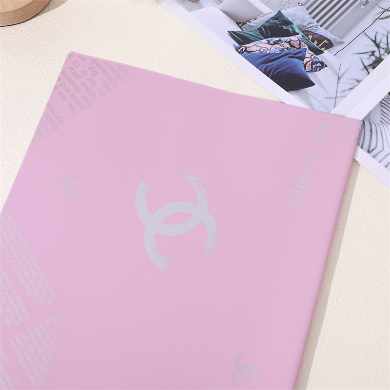 Carta da regalo marca Chanel