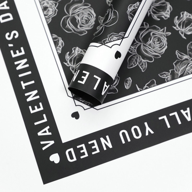 Carta da regalo con fiori con motivo rosa