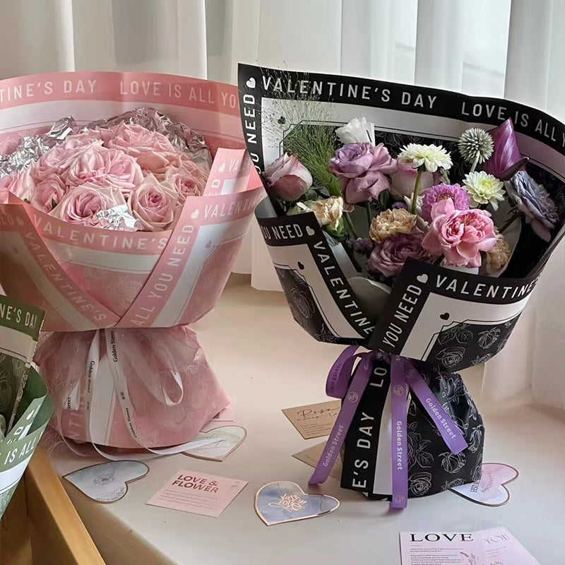 Carta da regalo con fiori con motivo rosa