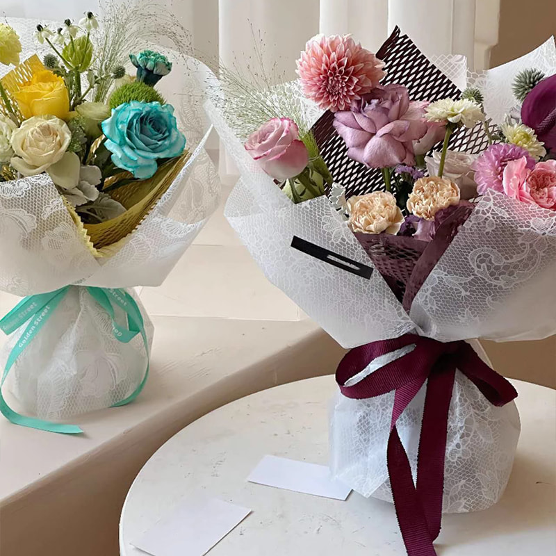 Carta da regalo con fiori Nuosha in vari modelli e stili