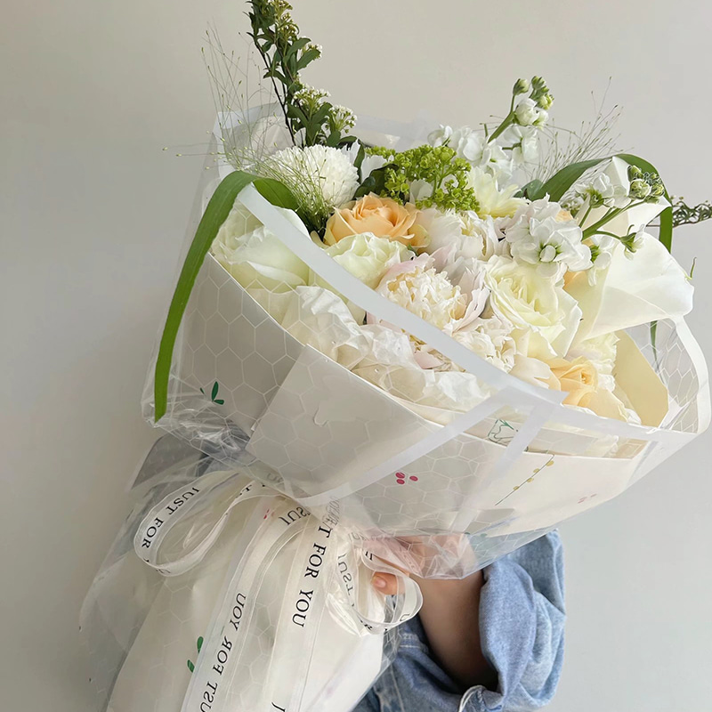 Pellicola per imballaggio di bouquet di fiori in plastica antiappannamento e resistente all'umidità