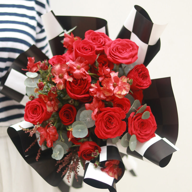 Carta da regalo per bouquet a quadretti bicolore
