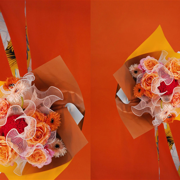 Carta da regalo per bouquet di fiori sfumati premium