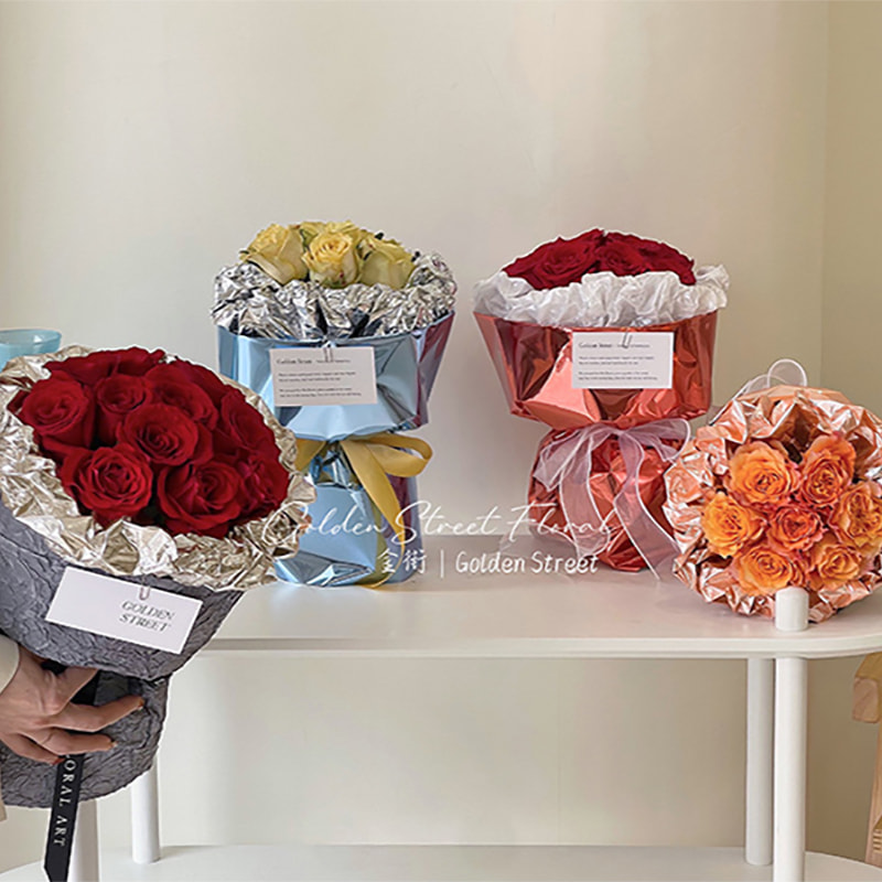 Carta da regalo per bouquet specchiata in tinta unita